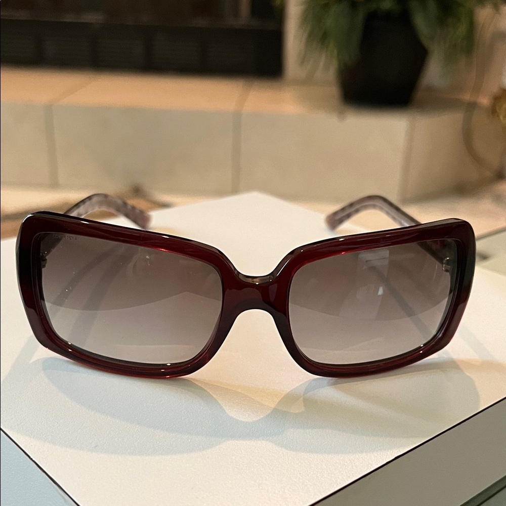 Burrberry sunglasses